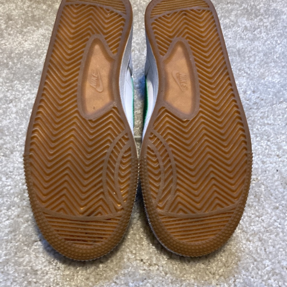 Nike Terminator Low Four Leaf Clover. Size 8 Women’s, 6 Youth. Great Condition - Picture 6 of 6